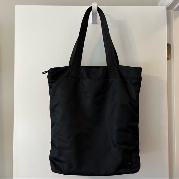 Lululemon Double Up Tote - Black - Picture 1 of 16